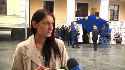 У Житомирі збирали шкільне приладдя для дітей з малозабезпечених родин У Житомирі збирали шкільне приладдя для дітей з малозабезпечених родин