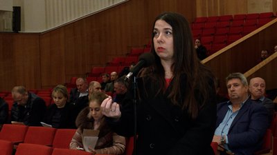 Умови обігу сільськогосподарських земель, гуманітарка, колишні депутати "ОПЗЖ": як пройшла сесія обласної ради Умови обігу сільськогосподарських земель, гуманітарка, колишні депутати "ОПЗЖ": як пройшла сесія обласної ради