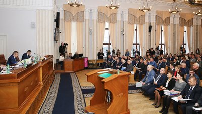Харківська облрада просить Зеленського змінити законопроєкт про продаж земель