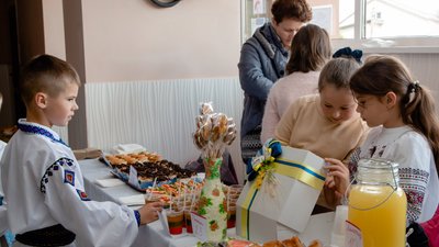 У громаді на Тернопільщині зібрали понад 27 тисяч на реабілітацію воїна
