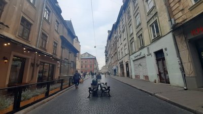 "Карантин вихідного дня": у Львові поліція проводила перевірки, а юристи консультували підприємців "Карантин вихідного дня": у Львові поліція проводила перевірки, а юристи консультували підприємців
