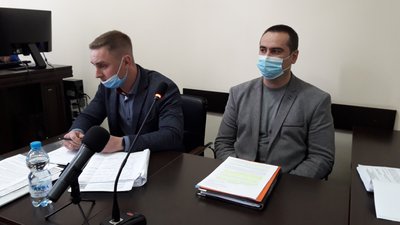 Микола Шевельов (праворуч) і з своїм адвокатом Микола Шевельов (праворуч) і з своїм адвокатом