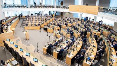 Литва визнала вивезення українців до Росії депортацією