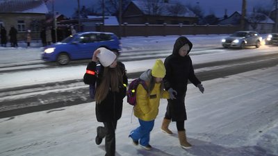 Батьки у Луцьку вимагають встановити світлофор на Володимирській