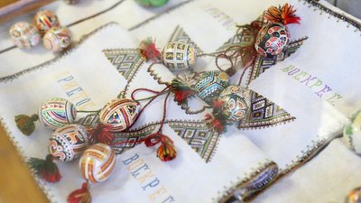 Виставка вишитих рушників з різних районів області Виставка вишитих рушників з різних районів області