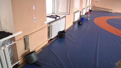 У залі для тренувань Запорізької школи вищої спортивної майстерності протекла стеля