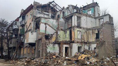Мешканці зруйнованих будинків у Запоріжжі вимагають від влади компенсацій за житло Мешканці зруйнованих будинків у Запоріжжі вимагають від влади компенсацій за житло
