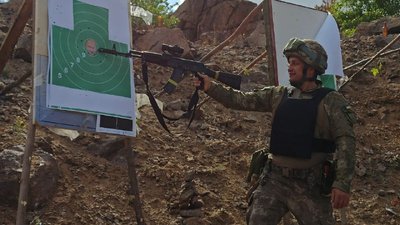 "Захищаємо своє". Батько з двома синами вступили в бригаду тероборони Кіровоградської області "Захищаємо своє". Батько з двома синами вступили в бригаду тероборони Кіровоградської області