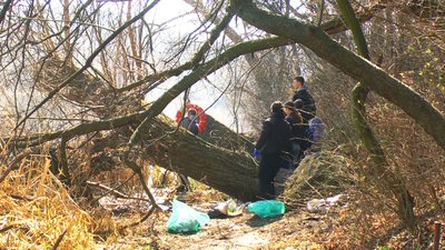 Прибирають парки, лісосмуги та узбережжя: у Вінниці триває екологічна акція "За чисте довкілля"