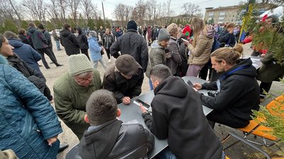 Вінничани передали допомогу жителям деокупованої Балаклії Вінничани передали допомогу жителям деокупованої Балаклії