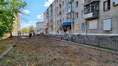 удар наслідки обстрілу армія РФ Слов’янськ Донецька область 15 квітня 2024 рік удар наслідки обстрілу армія РФ Слов’янськ Донецька область 15 квітня 2024 рік