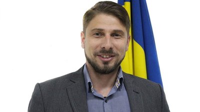 "Не опускати руки, а бути сильними", - волонтер Олег Кушнір про гідність та свободу "Не опускати руки, а бути сильними", - волонтер Олег Кушнір про гідність та свободу