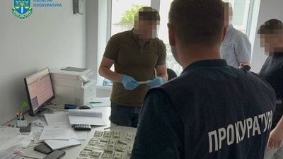 Правоохороні документують правопорушення
