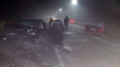 У ДТП біля Чернігова одна людина загинула, одна травмувалася У ДТП біля Чернігова одна людина загинула, одна травмувалася