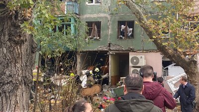У квартирі в Одесі стався вибух: двох людей шпиталізували