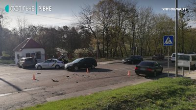 У поліції розповіли подробиці ДТП біля лікарні на Чорновола У поліції розповіли подробиці ДТП біля лікарні на Чорновола