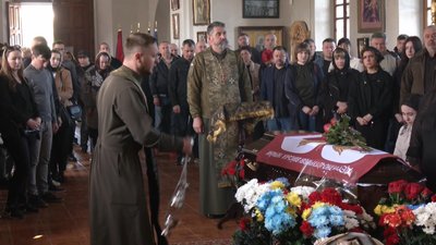 Не дожив один день до свого 47-річчя: у Хмельницькому попрощалися з бійцем Ростиславом Чайковським