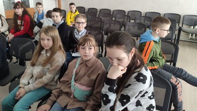 "Добрі мамині казки": Леся Кічура представила тернопільським школярам свої твори "Добрі мамині казки": Леся Кічура представила тернопільським школярам свої твори