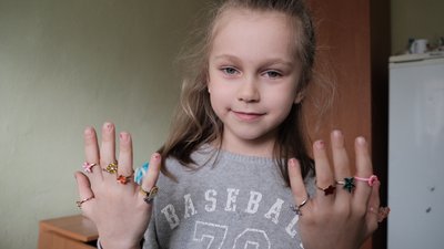 "Маю "женіха", але не знаю, де він тепер". Історія сім'ї киян, яка з дитиною переїхала до Чернівців "Маю "женіха", але не знаю, де він тепер". Історія сім'ї киян, яка з дитиною переїхала до Чернівців