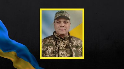 На Кіровоградщині попрощалися з бійцем Віталієм Денисюком