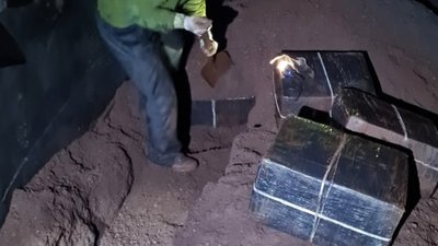 3,5 тис. пачок сигарет приховані у вантажному вагоні вилучили митники на Закарпатті