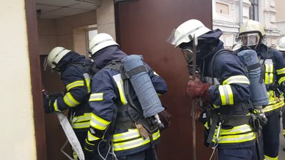 Протипожежні навчання та евакуація: як у харківській школі для незрячих перевіряли безпеку Протипожежні навчання та евакуація: як у харківській школі для незрячих перевіряли безпеку