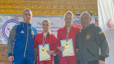 Прикарпатці здобули шість золотих медалей на чемпіонаті України із самбо Прикарпатці здобули шість золотих медалей на чемпіонаті України із самбо