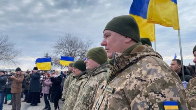 День єднання у Херсоні відзначили підняттям державного прапора День єднання у Херсоні відзначили підняттям державного прапора