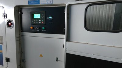 "Вирощуємо в чотири рази менше рослин". Як на Львівщині працює тепличне підприємство під час відключення електроенергії