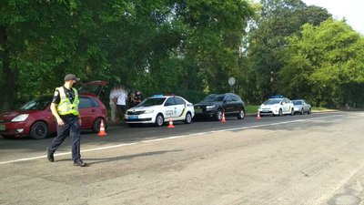 У Рівному жінку збило авто, коли та перебігала дорогу – поліція