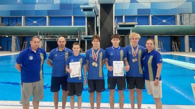Спортсмени, турнірі зі стрибків у воду в Угорщині, Дніпропетровщина