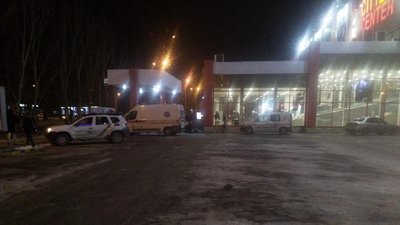 Мінування торговельного центру в Миколаєві. Поліцейські перевіряють інформацію Мінування торговельного центру в Миколаєві. Поліцейські перевіряють інформацію