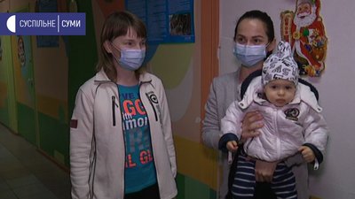 Сумська традиція довжиною в 15 років: учні з 4 школи передають подарунки онкохворим Сумська традиція довжиною в 15 років: учні з 4 школи передають подарунки онкохворим