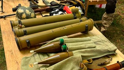У Чернігові на Валу пролунав вибух. Травмувалися діти У Чернігові на Валу пролунав вибух. Травмувалися діти