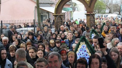 На Закарпатті попрощалися із загиблим військовим Юрієм Поповичем На Закарпатті попрощалися із загиблим військовим Юрієм Поповичем