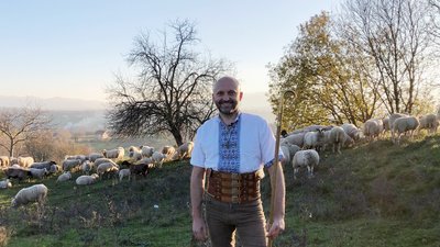 "Лабораторія українського вівчарства". На Івано-Франківщині вивели нові породи овець "Лабораторія українського вівчарства". На Івано-Франківщині вивели нові породи овець
