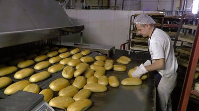 Миколаївський хлібзавод не припиняв своєї діяльності від початку повномасштабної війни Миколаївський хлібзавод не припиняв своєї діяльності від початку повномасштабної війни