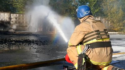 У Запоріжжі зайнялося дві пожежі внаслідок російського обстрілу