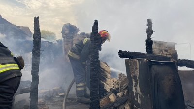 Пожежі на Луганщині: голова ОДА каже, що деякі жителі не хотіли евакуюватися