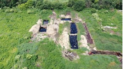 На Вінниччині підприємство щомісяця закопувало небезпечні токсини біля населених пунтів На Вінниччині підприємство щомісяця закопувало небезпечні токсини біля населених пунтів