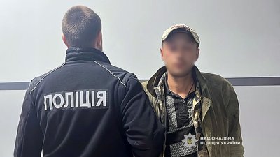 Пограбування магазину у Чернігові: поліцейські затримали підозрюваного 