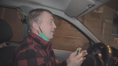 Облаштував караоке в автівці. Таксист Володимир Хмурич. СУСПІЛЬНЕ | ЛЮДИ