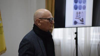 У місті на Тернопільщині зібралися любителі старожитностей У місті на Тернопільщині зібралися любителі старожитностей