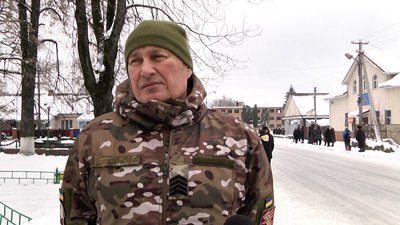 Розшукували з 12 квітня: на Житомирщині попрощалися з десантниками Миколою Блиндюком та Олександром Осташевським Розшукували з 12 квітня: на Житомирщині попрощалися з десантниками Миколою Блиндюком та Олександром Осташевським