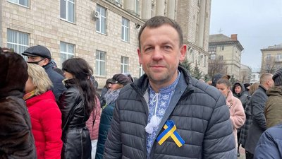 У Черкасах розгорнули прапор єднання. Фоторепортаж У Черкасах розгорнули прапор єднання. Фоторепортаж