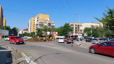 В Ужгороді на два дні обмежили рух автомобілів у зв’язку з ремонтом вулиці Легоцького