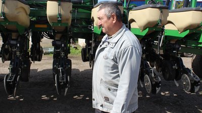 "У всі склади були влучання": як агрофірма у Борщівці на Харківщині відновлюється після окупації та катувань