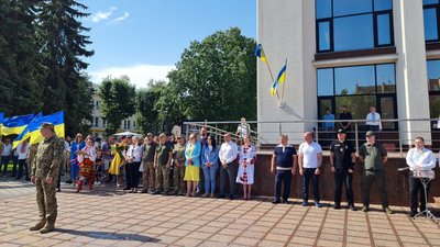 У Черкасах підняли прапор