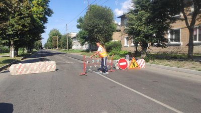 У Луцьку почали реконструкцію дороги, яку не ремонтували понад 20 років У Луцьку почали реконструкцію дороги, яку не ремонтували понад 20 років