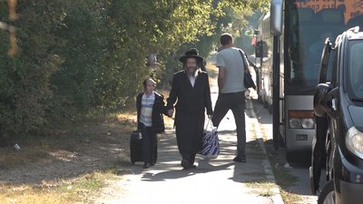 Хасиди виїздять з Умані Хасиди виїздять з Умані